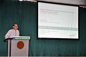 Ahmad Fauzi - Kepala Divisi Pengembangan Sumber Daya Manusia Bank Syariah Mandiri