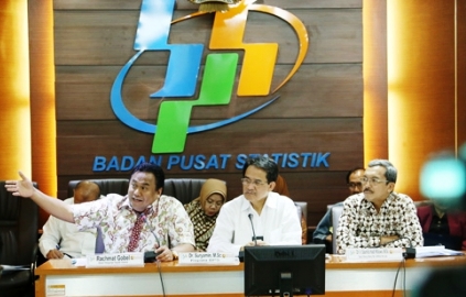 Mendag - Rachmat Gobel (kiri) saat konferensi pers di gedung BPS, Jakarta.