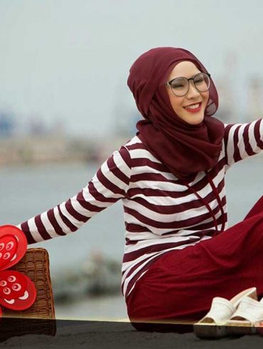 23 Contoh Model Baju Muslim Artis Masa Kini Kumpulan Model Baju via kumpulanmodelbajumuslim.blogspot.com