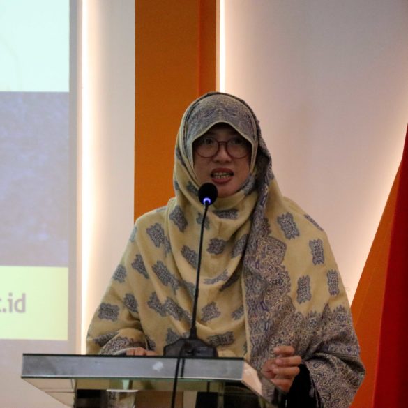 Rektor Institut Tazkia, Dr. Murniati Mukhlisin, M.Acc